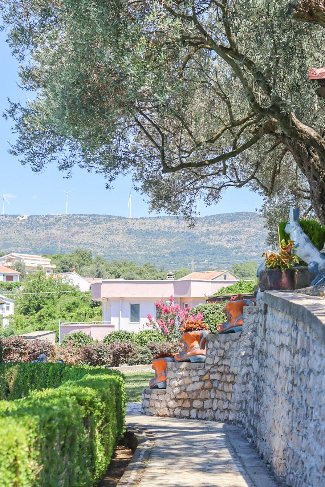 Hilja'S Oliven Garden Bungalows Ulcinj Buitenkant foto
